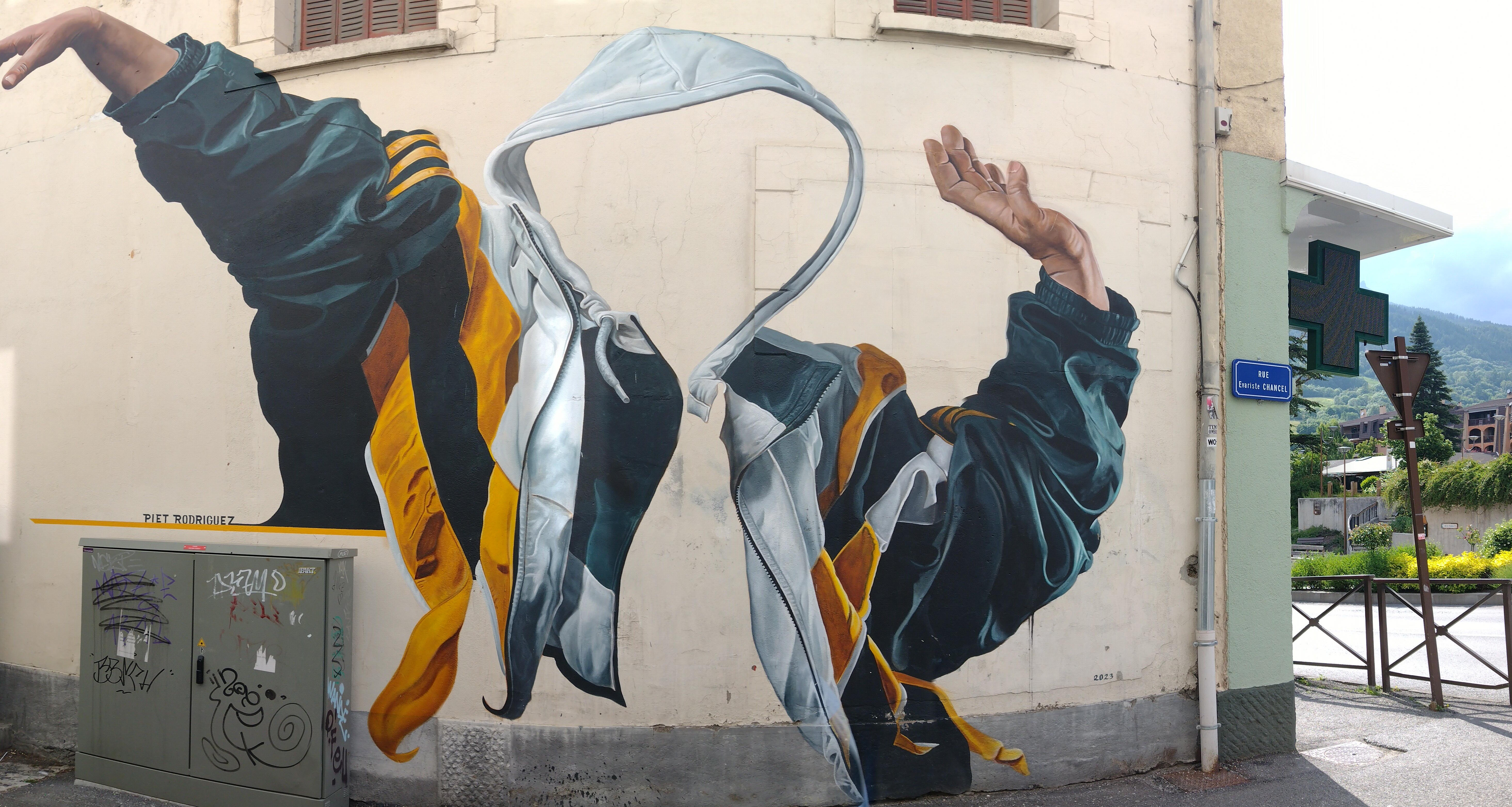 Hoodie graffiti on wall